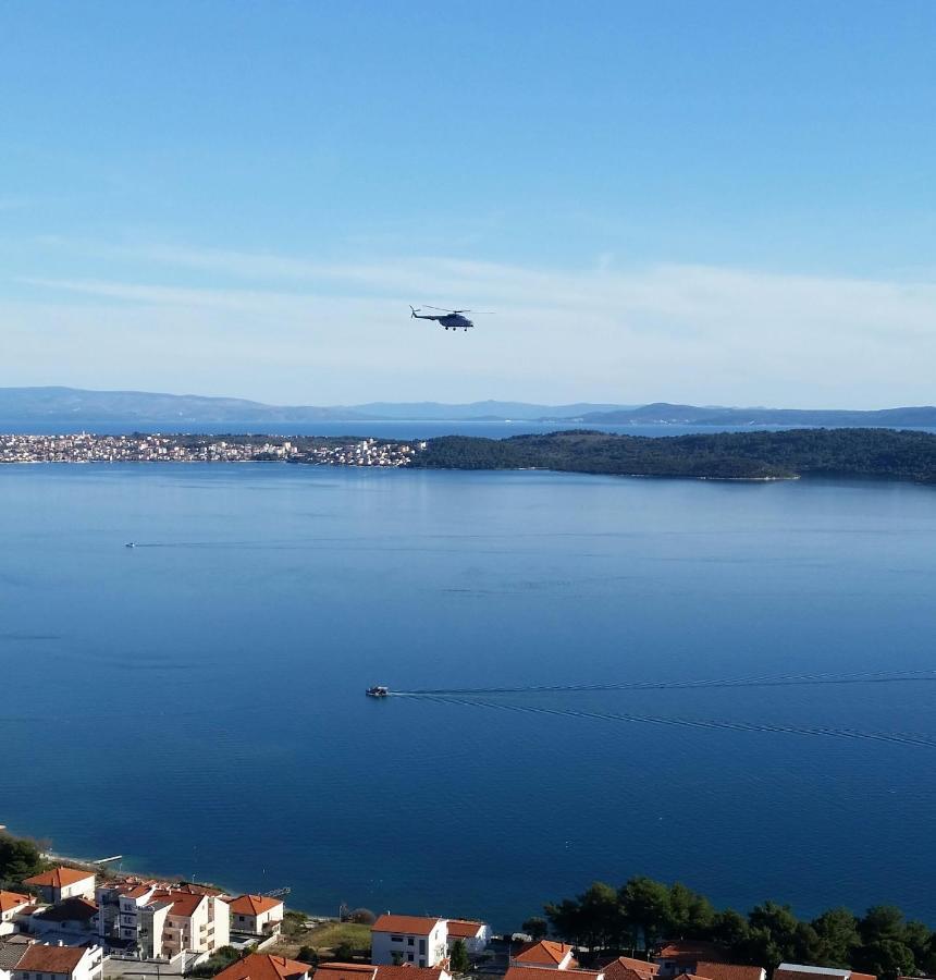 Apartments Anaivana Trogir Quarto foto